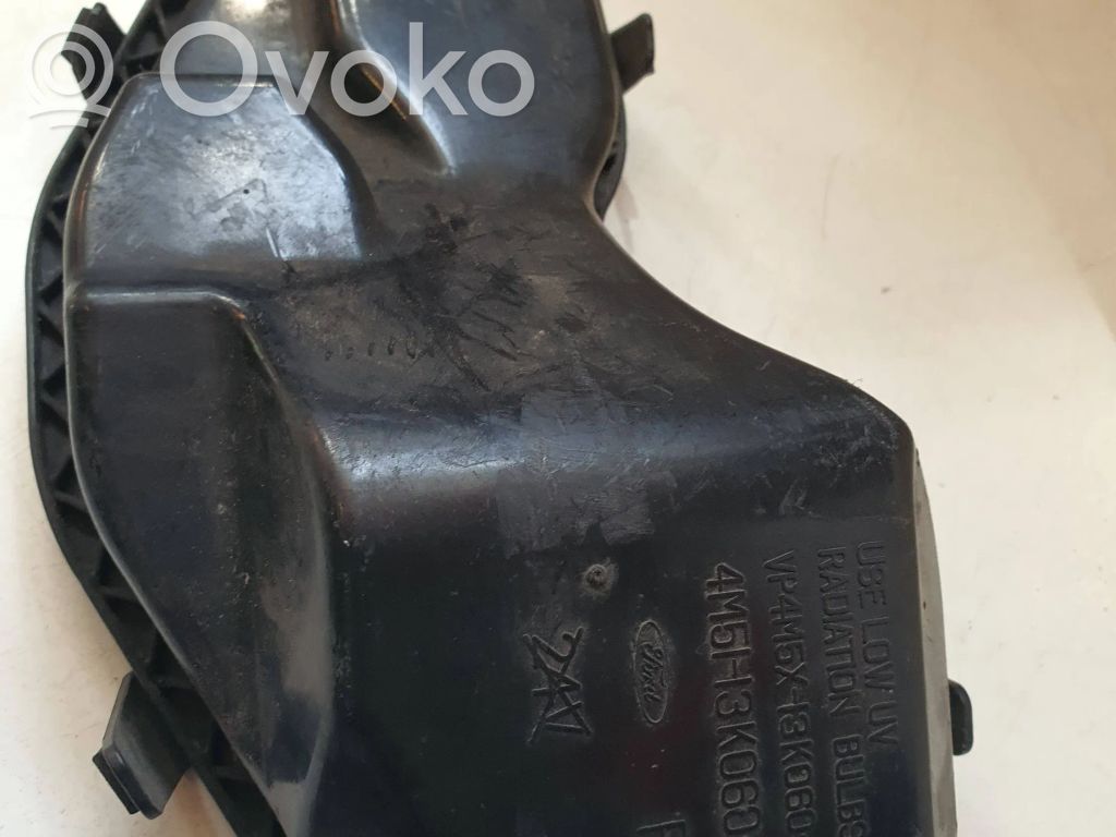 Ford Focus Headlight/headlamp dust cover 