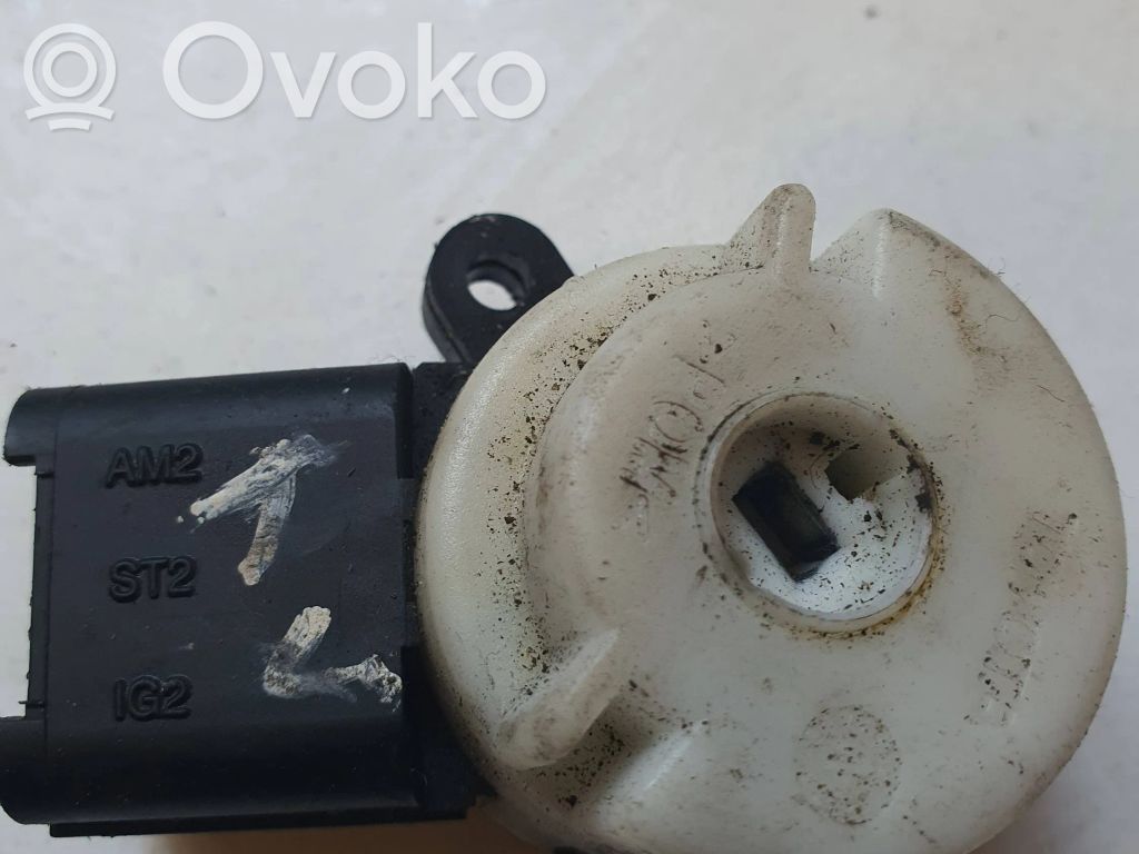 Toyota Avensis T220 Ignition lock contact 