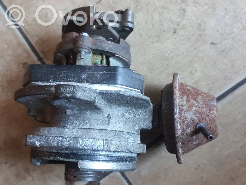 Opel Corsa A Spark distributor 