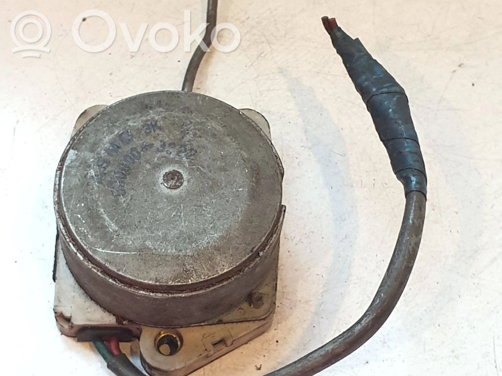 Mazda 626 Centrinio užrakto varikliukas 