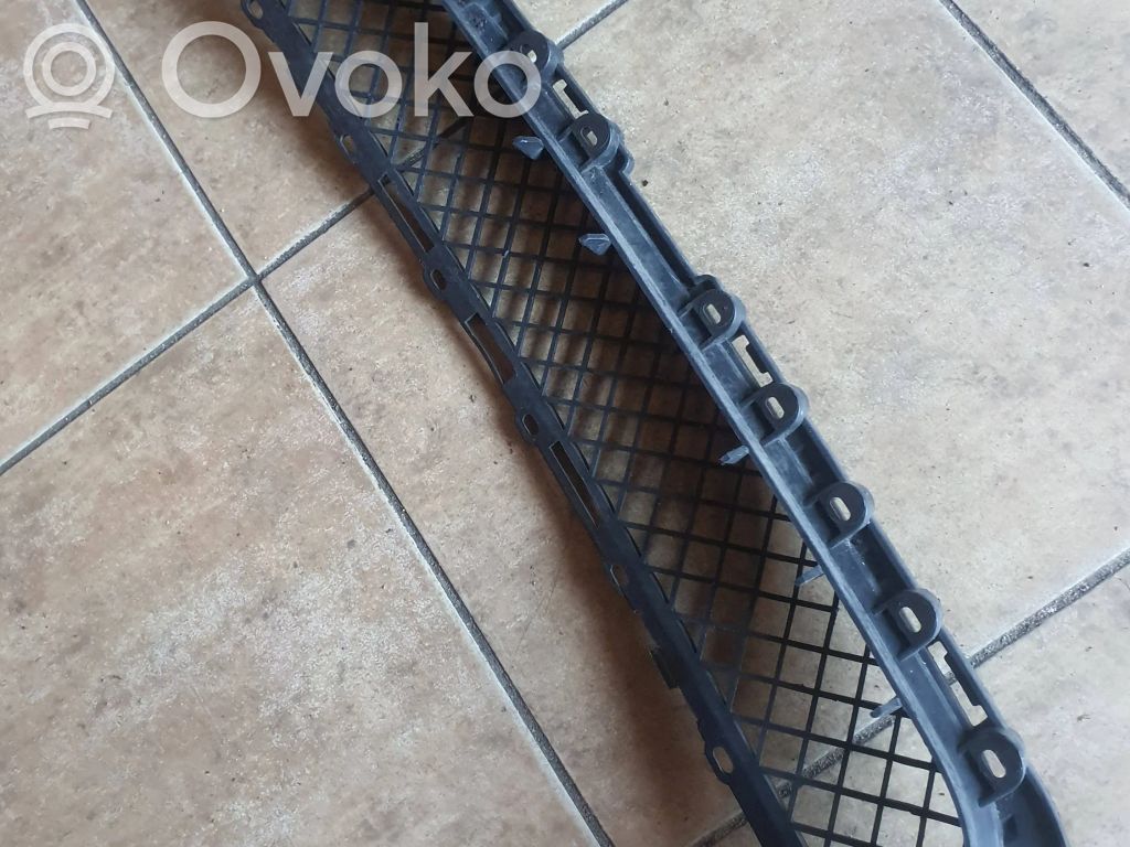 Front bumper lower grill   51118204363