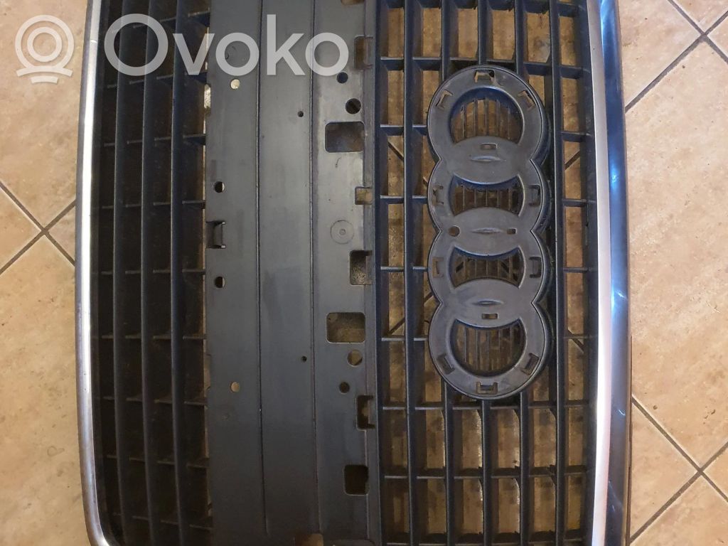 Audi A8 S8 D3 4E Front bumper upper radiator grill 