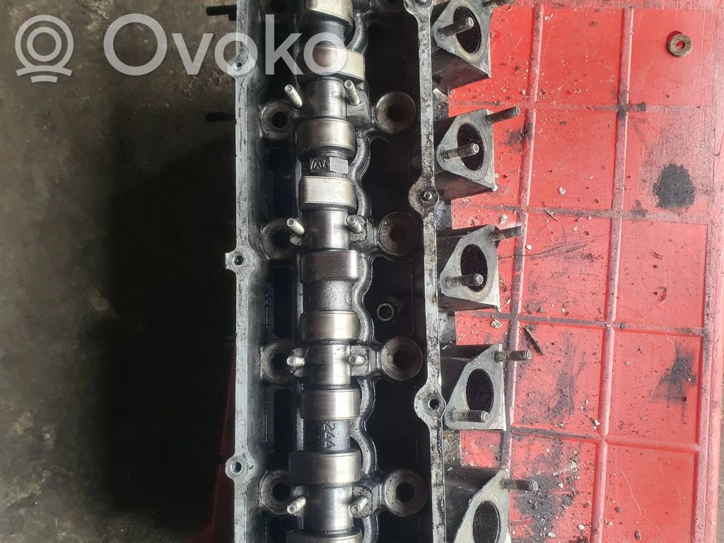 BMW 3 E30 Engine head 