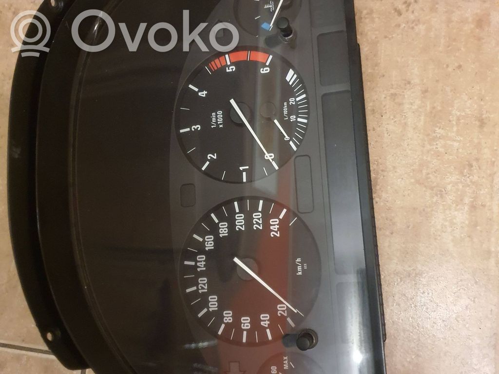 BMW X5 E53 Nopeusmittari (mittaristo) 
