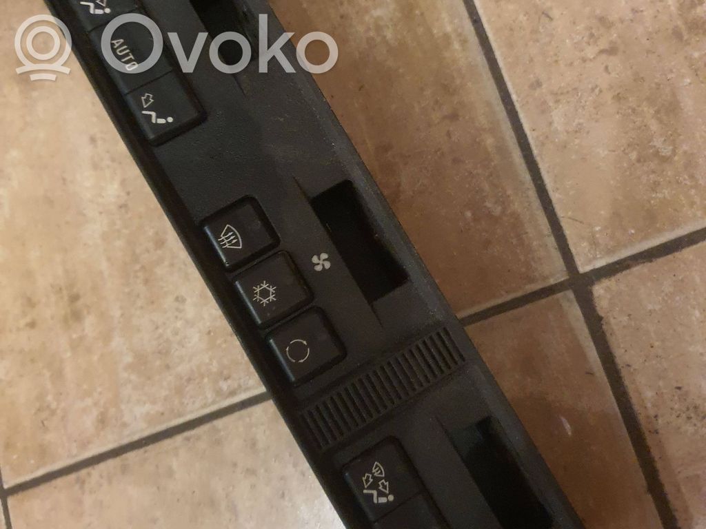 BMW 5 E34 Climate control unit 