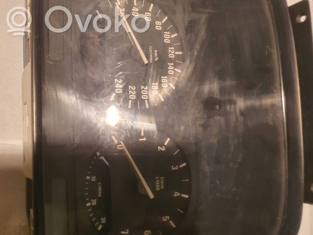 BMW 5 E34 Speedometer (instrument cluster) 