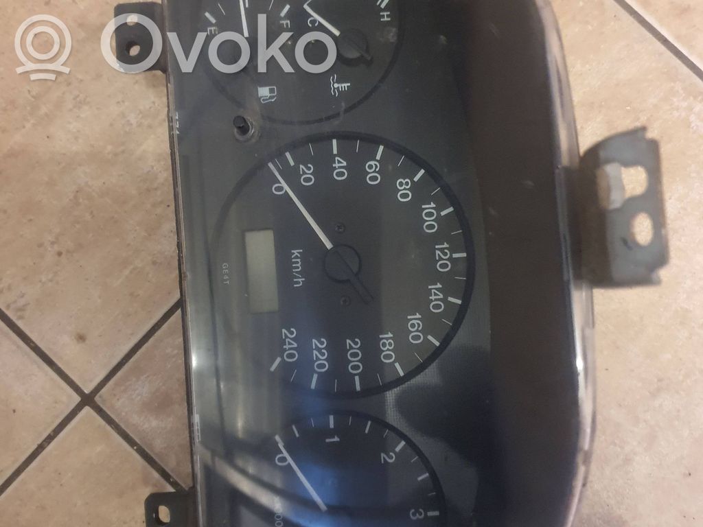 Mazda 626 Speedometer (instrument cluster) 