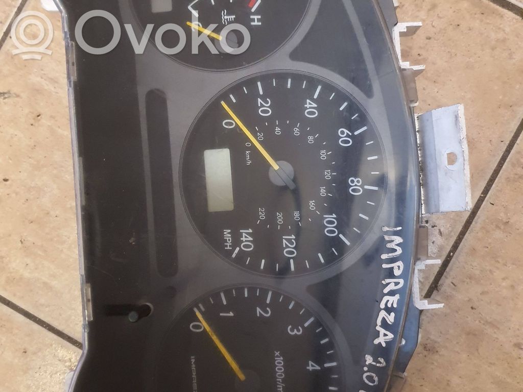 Subaru Impreza II Spidometrs (instrumentu panelī) 