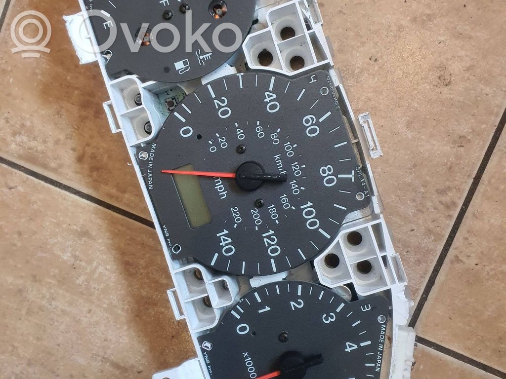 Mazda 323 Speedometer (instrument cluster) 