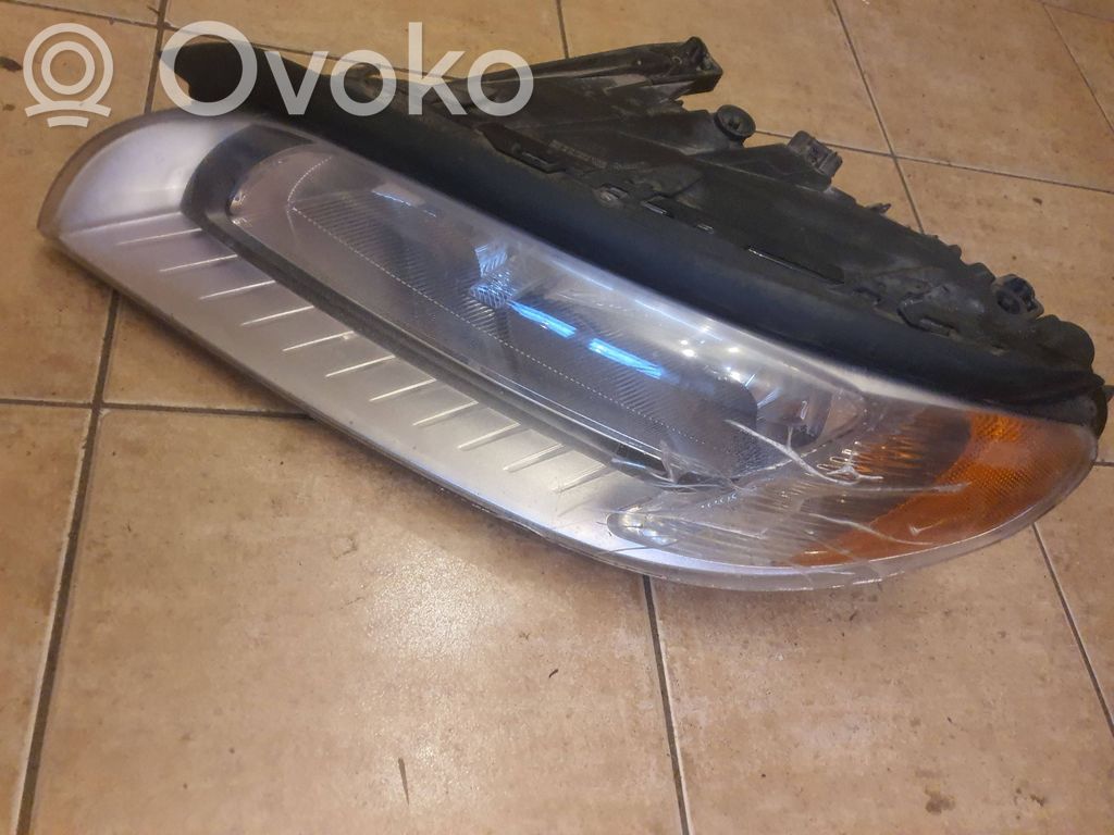 Volvo XC70 Headlight/headlamp 
