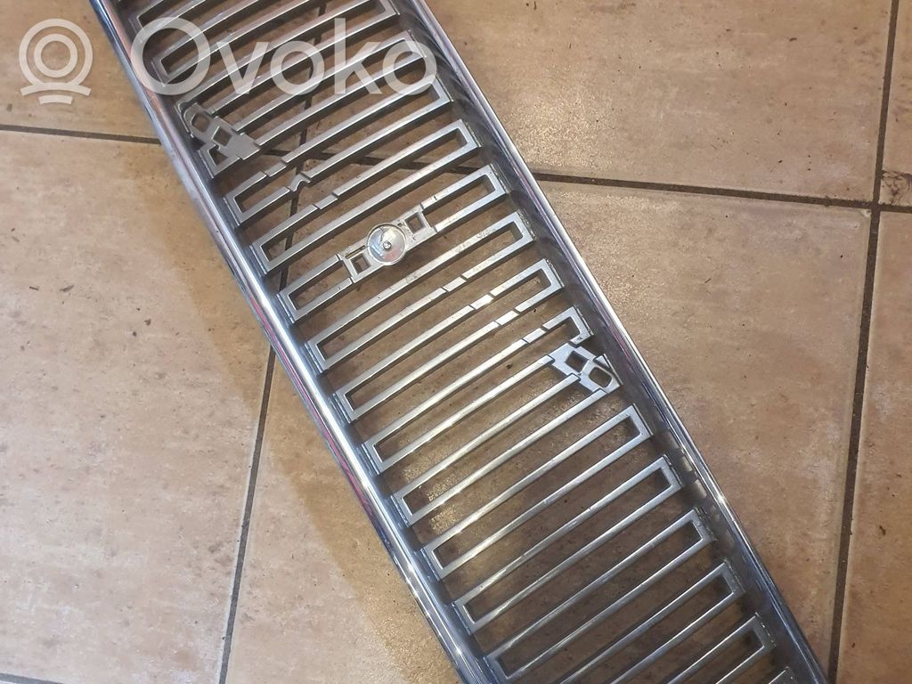 Volvo V50 Front grill 