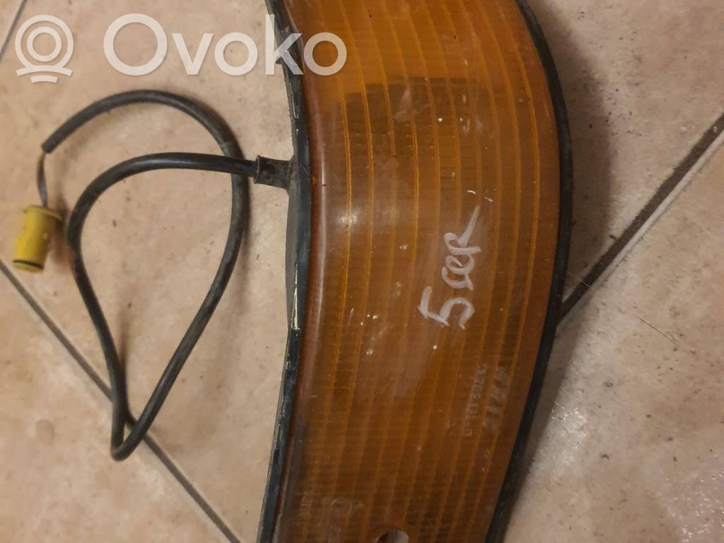 BMW 5 E28 Blinker vorne Stoßstange 