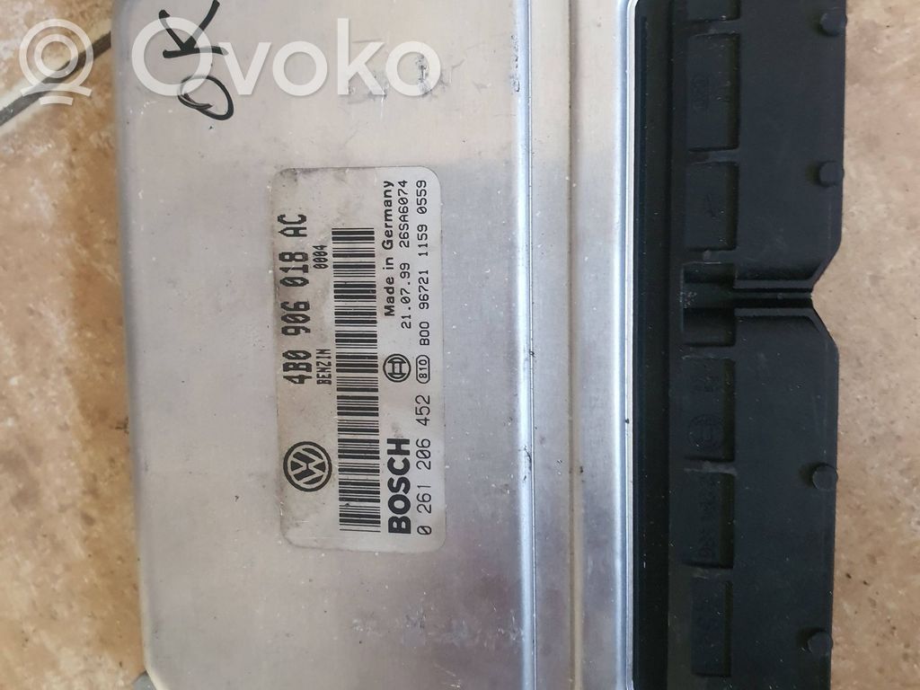 Volkswagen PASSAT B5 Engine control unit/module 