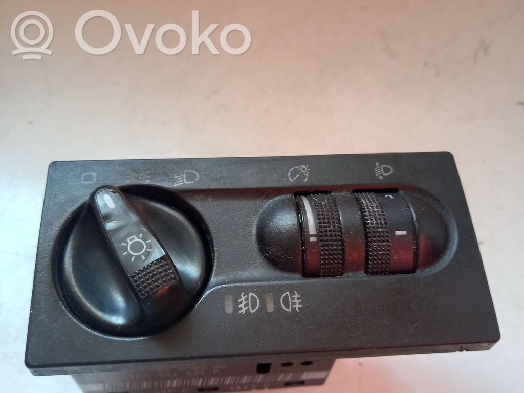 Volkswagen Golf III Interruptor de luz 