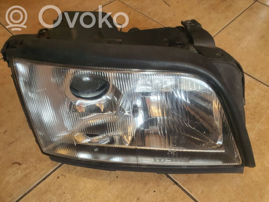Audi A6 S6 C4 4A Scheinwerfer 