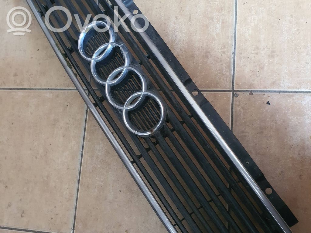 Audi 100 200 5000 C3 Etusäleikkö 