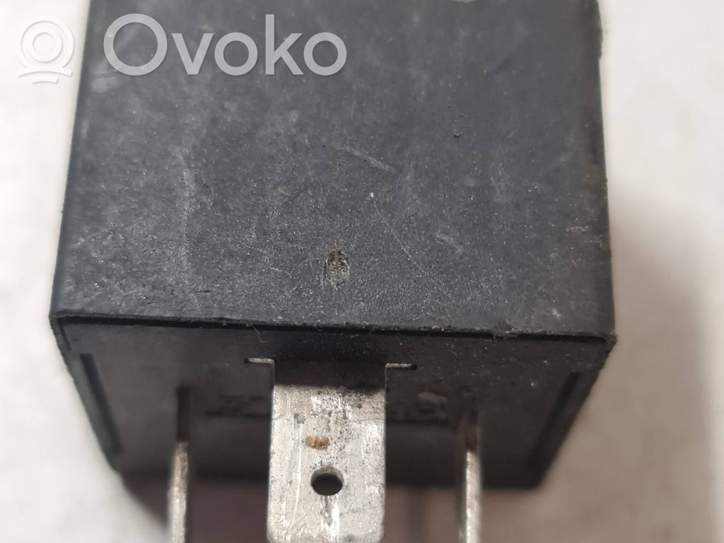 Volkswagen Golf IV Inne przekaźniki 