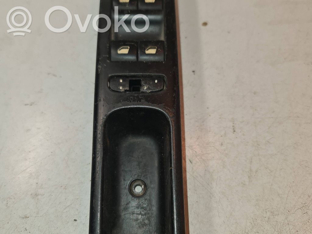 Peugeot 307 Electric window control switch 