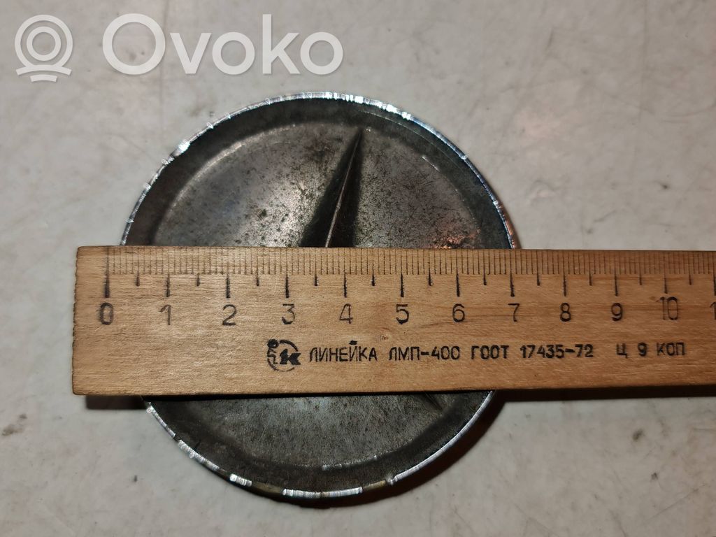 Mercedes-Benz SL R230 Non-original wheel cap 