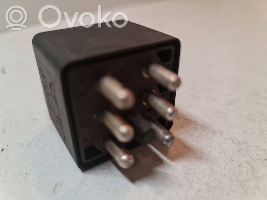 BMW 5 E34 Other relay 