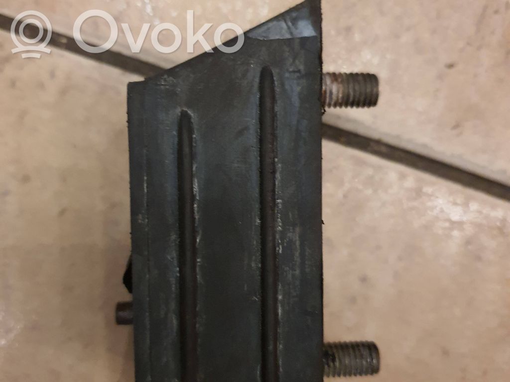 GAZ 24-10 Engine mount bracket 