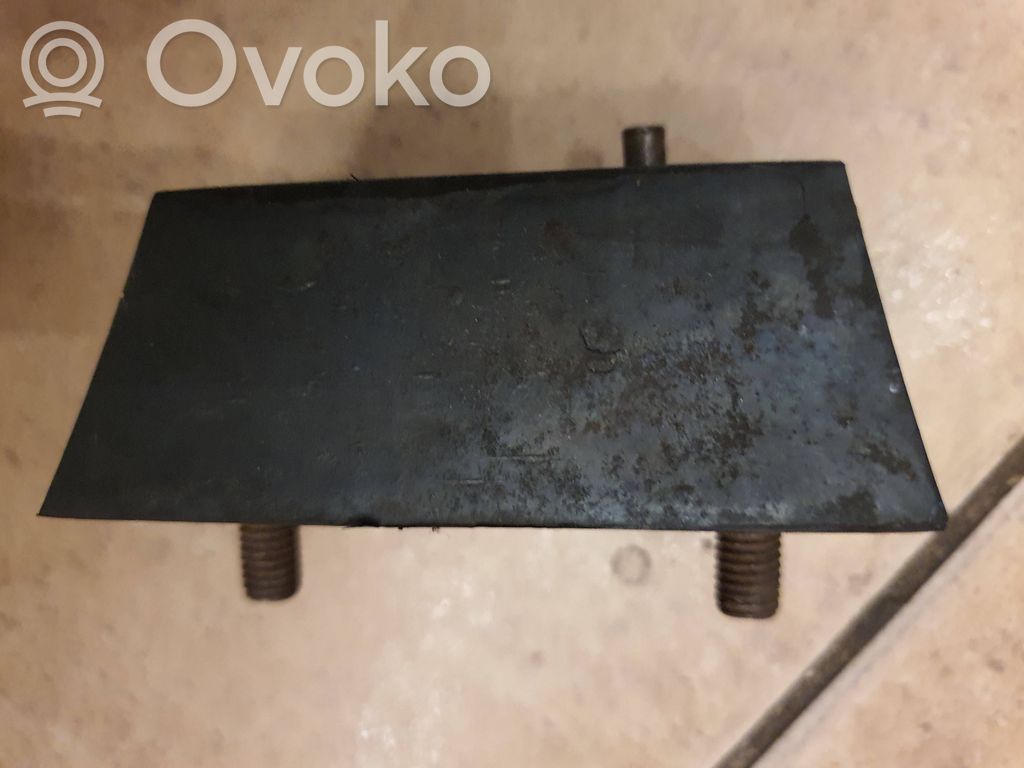 GAZ 24-10 Engine mount bracket 