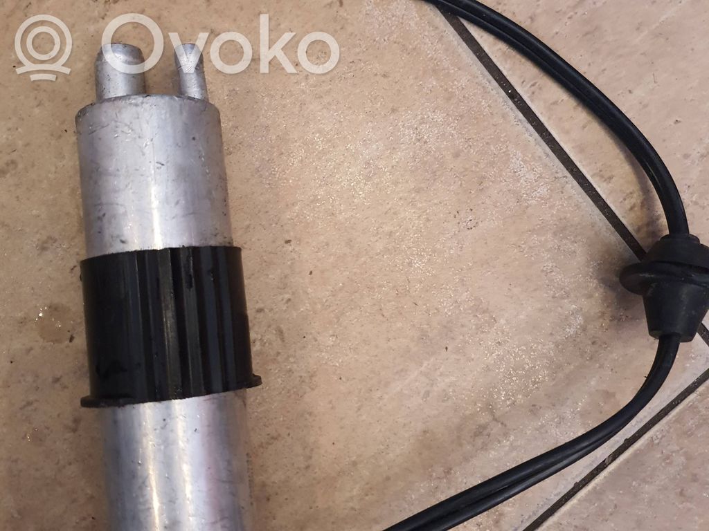 BMW 5 E39 Pompa ad alta pressione dell’impianto di iniezione 