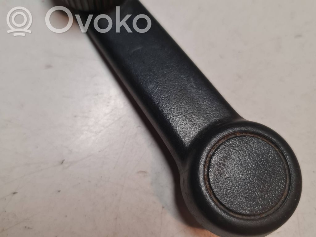 Rear door window winding handle