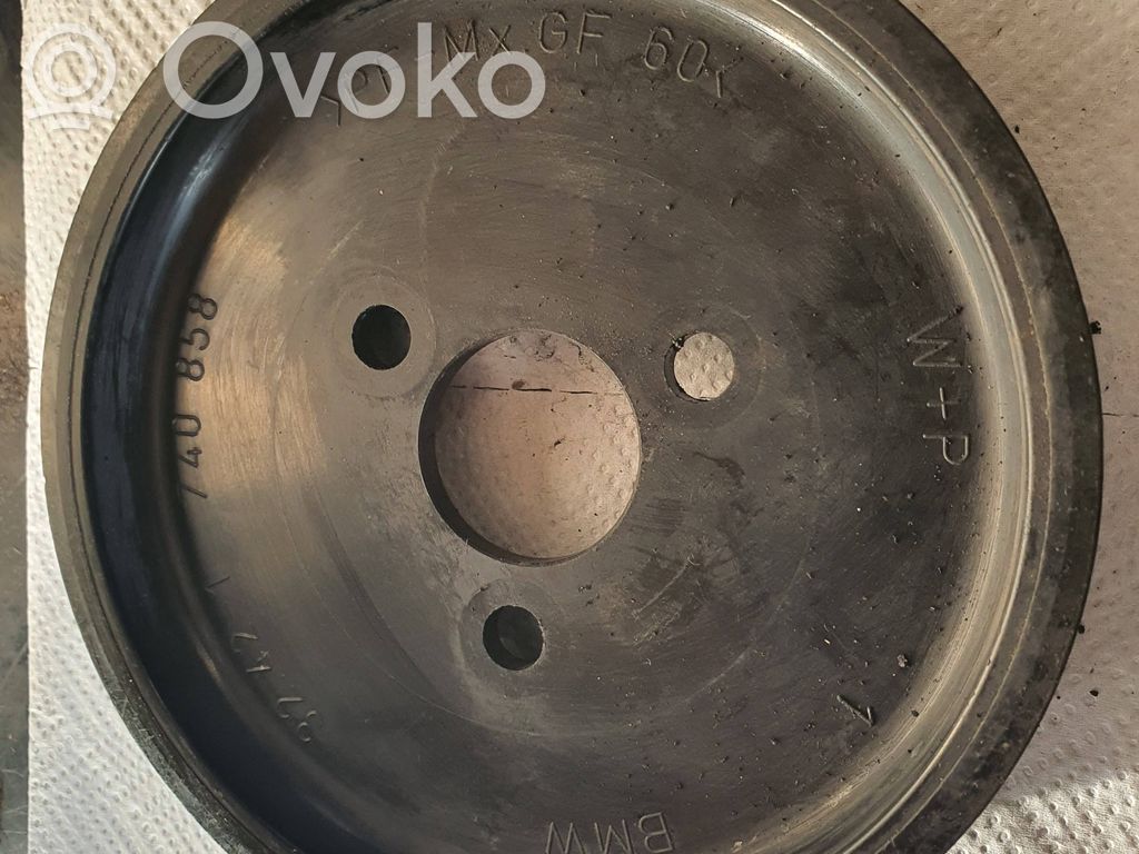 BMW 7 E38 Polea de la bomba de dirección hidráulica 