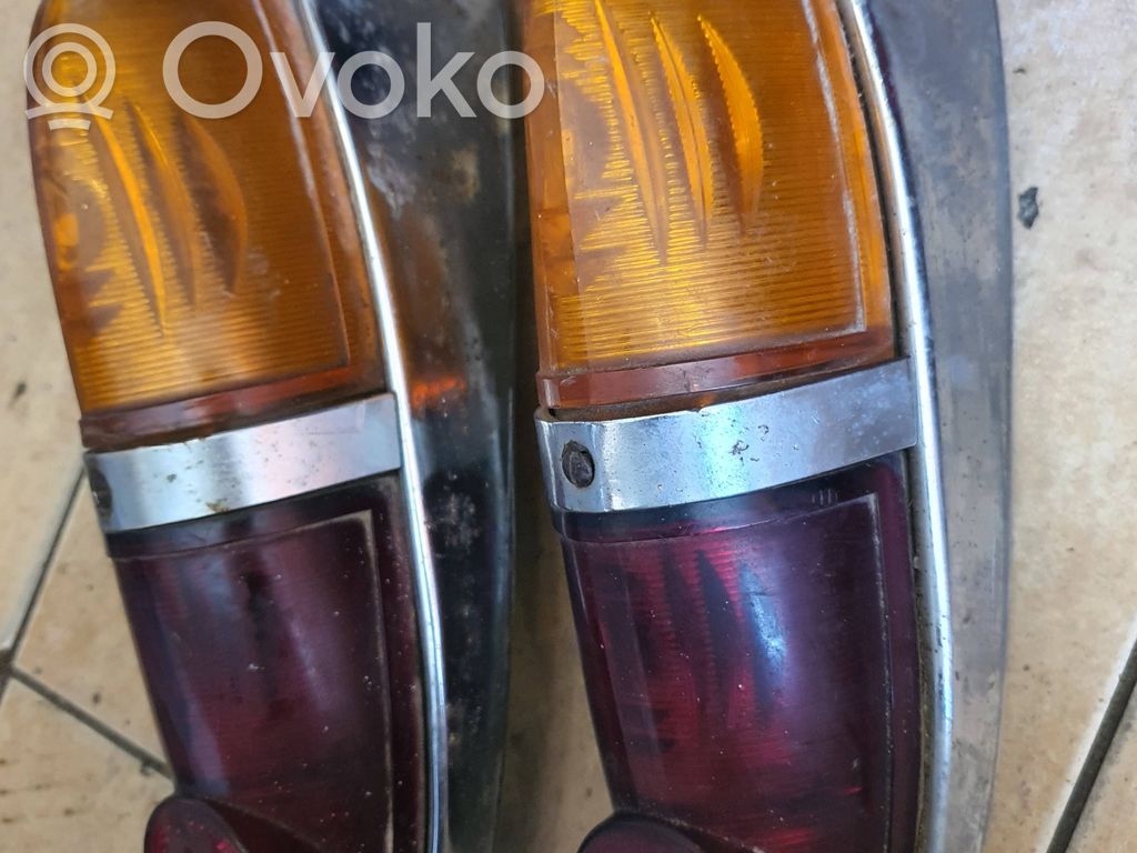 Moskvich 407 Luci posteriori 