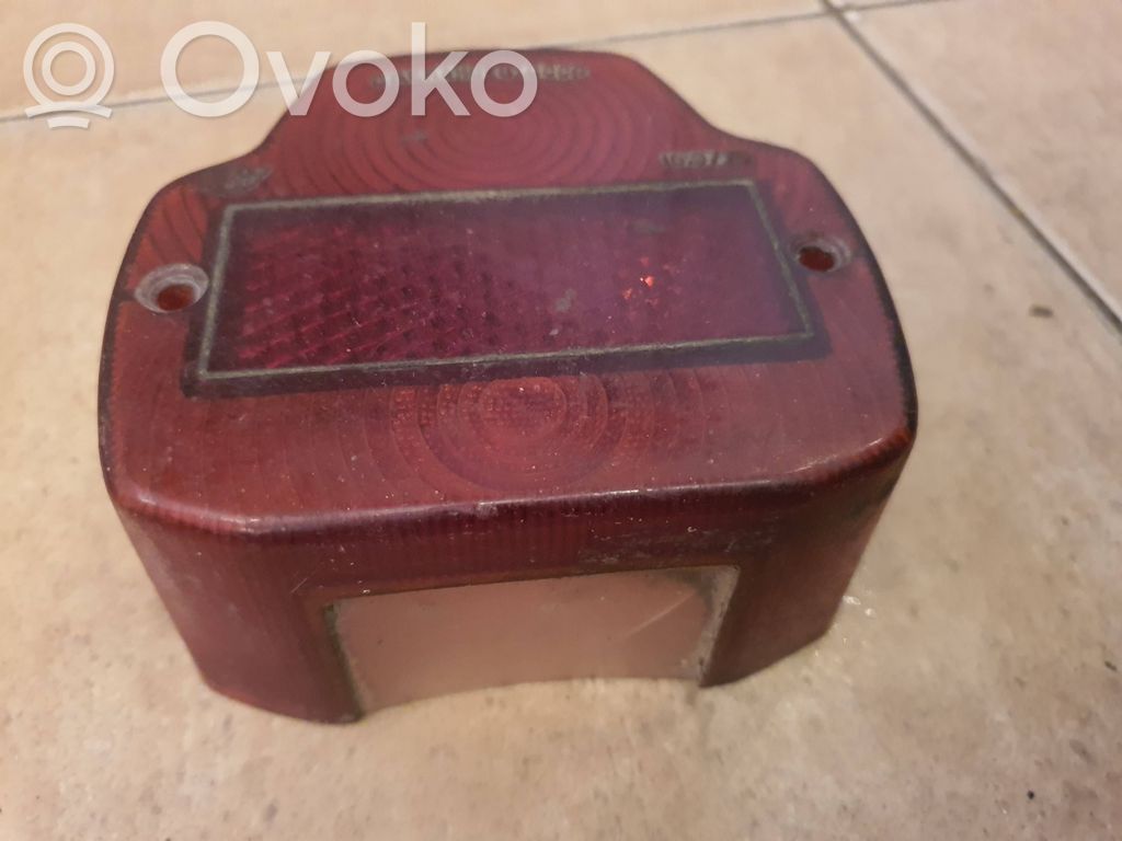 Lampy tylnej klapy bagażnika   163716