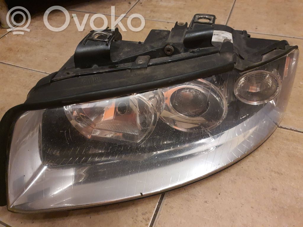 Audi A4 S4 B6 8E 8H Scheinwerfer 