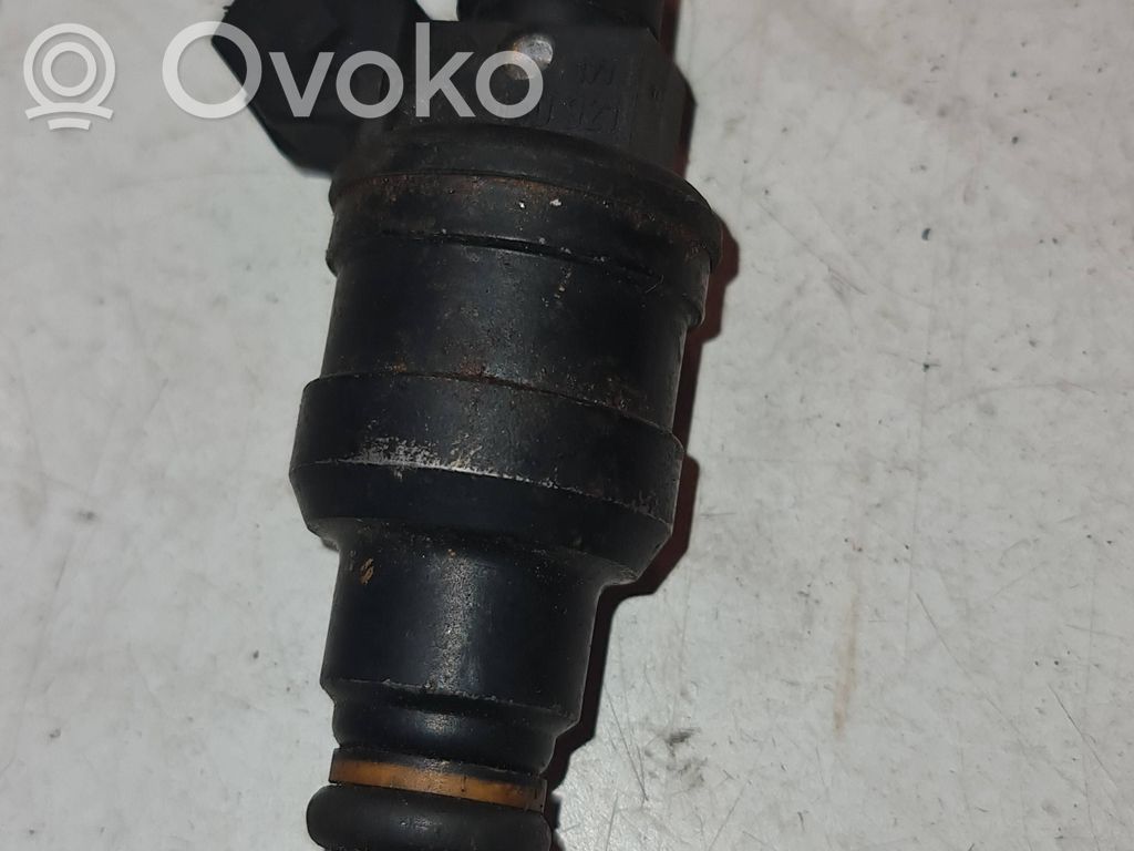 Audi A6 S6 C4 4A Inyector de combustible 