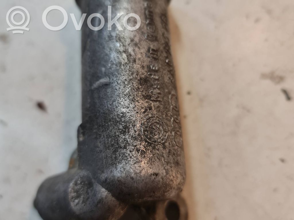 Audi A4 S4 B5 8D Cilindro de embrague hidráulico 