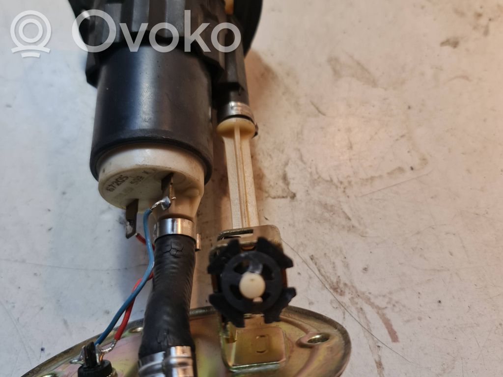Opel Corsa C Polttoainesäiliön pumppu 