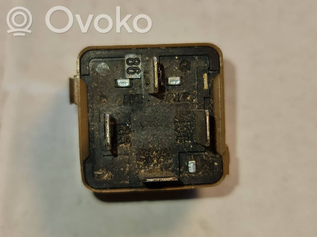 BMW 5 E39 Other relay 