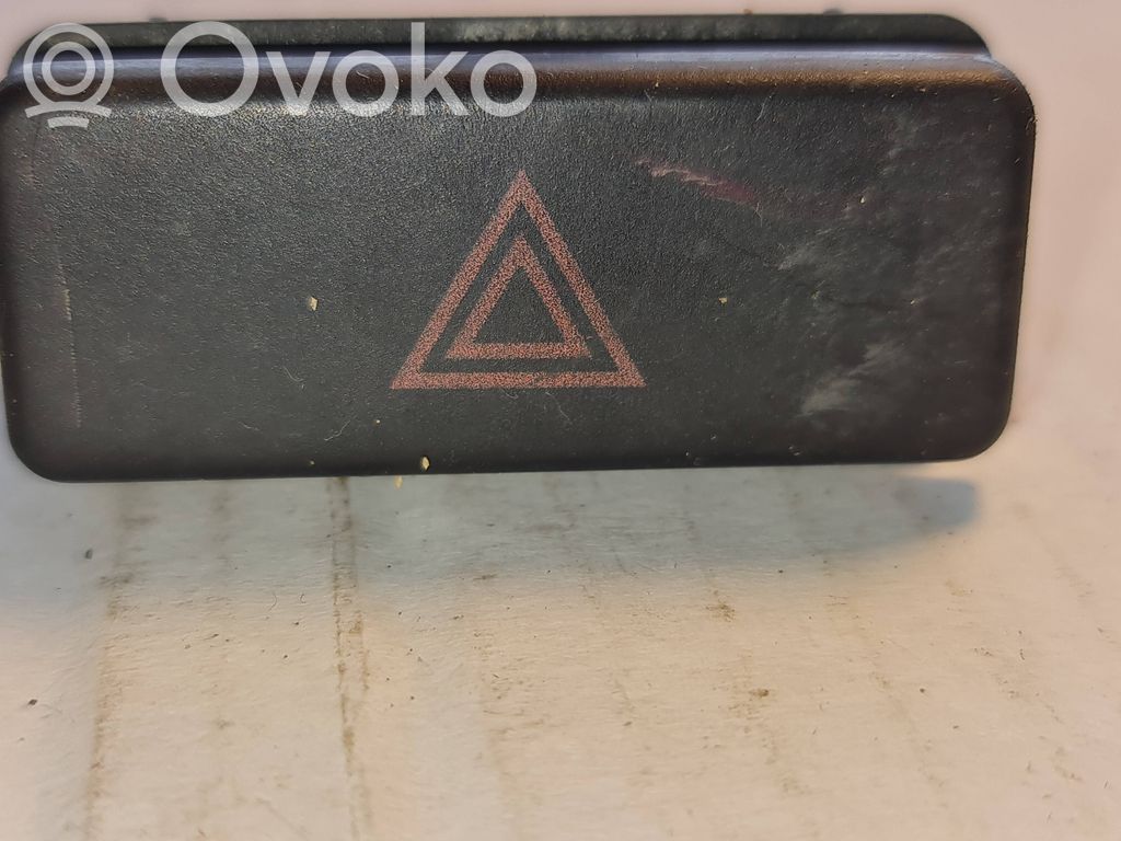 BMW 3 E36 Botón interruptor de luz de peligro 