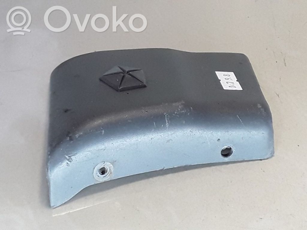 Chrysler Voyager Listwa / Nakładka na błotnik przedni 