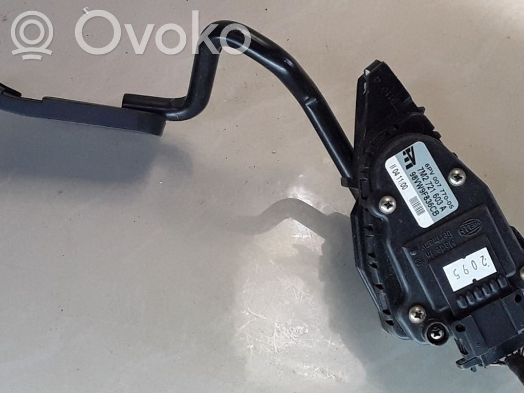 Akceleratoriaus pedalas   98VW9F836CB,7M2721603A,6PV00777005
