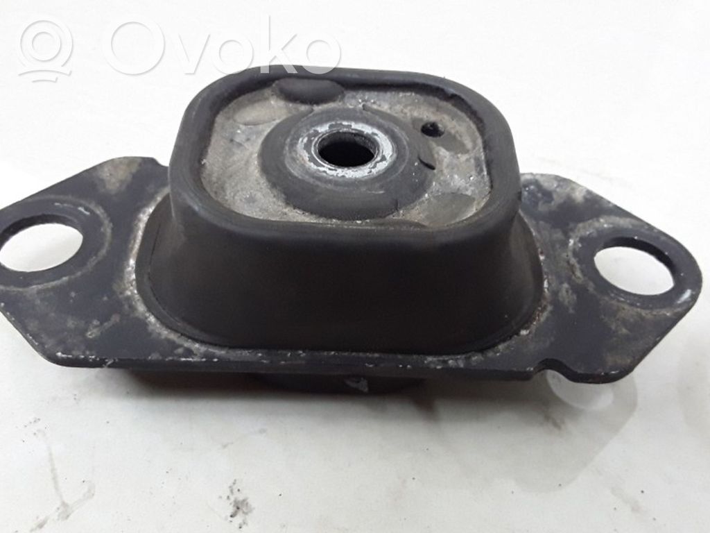 Nissan Micra Engine mount bracket 