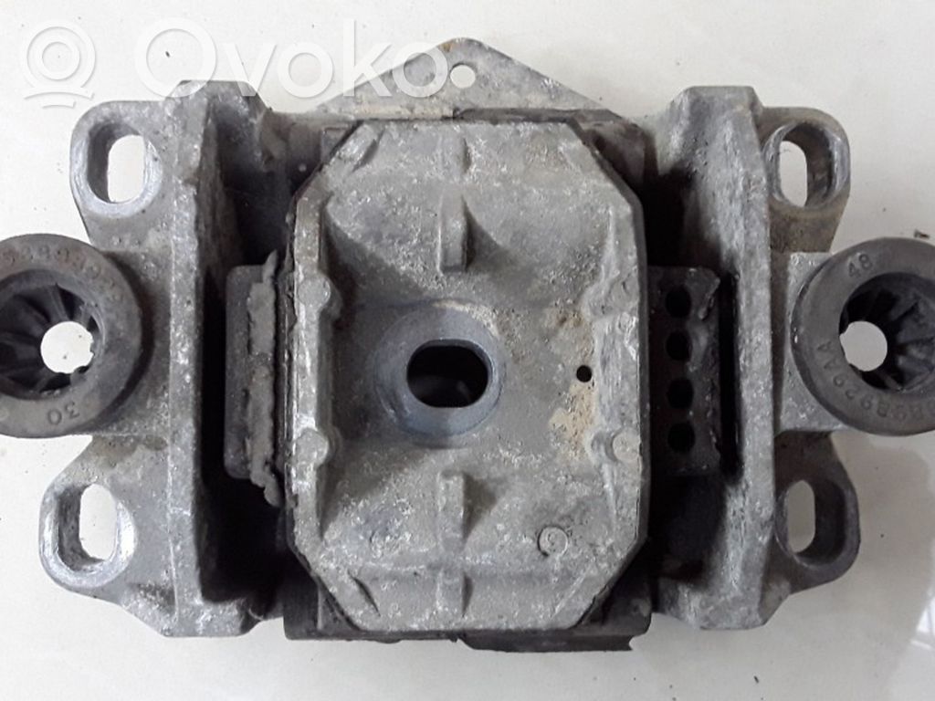 Ford Mondeo Mk III Подушка коробки передач 