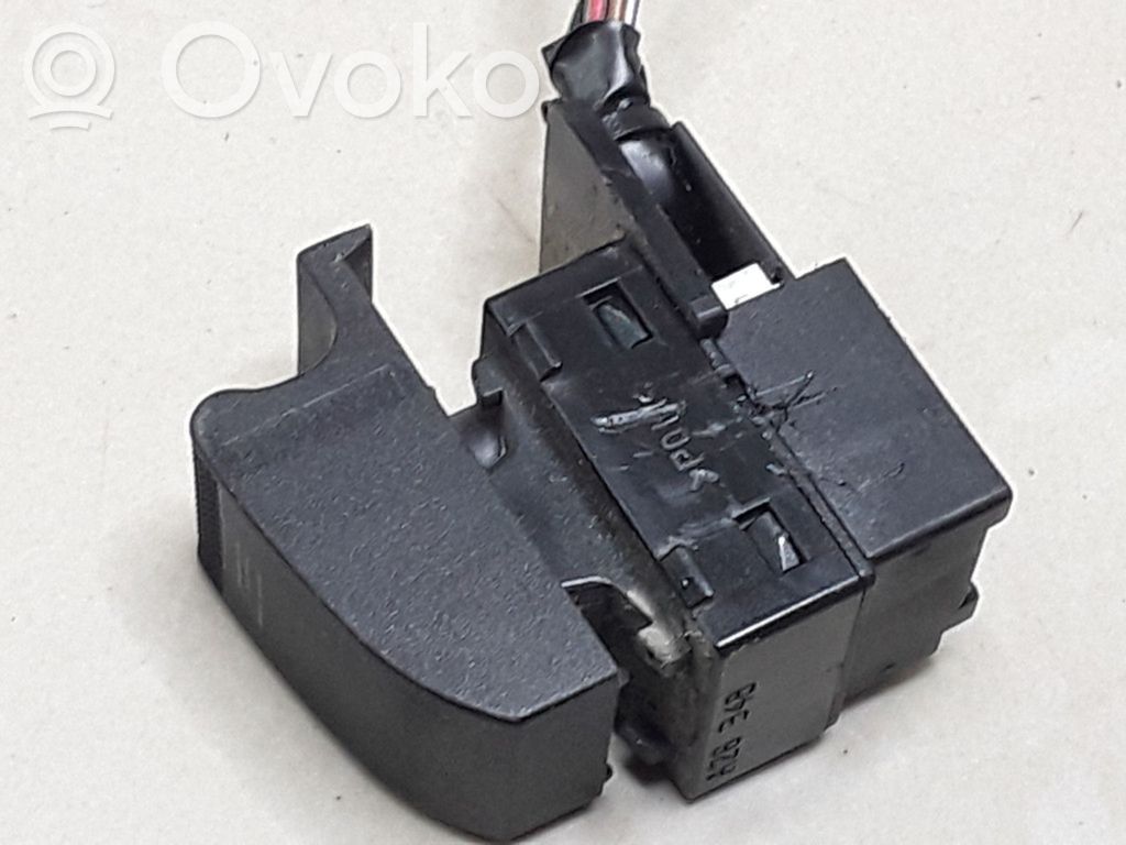 Electric window control switch   8L0959855A