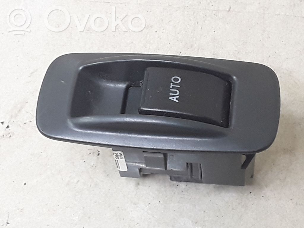 Toyota Corolla E120 E130 Electric window control switch 