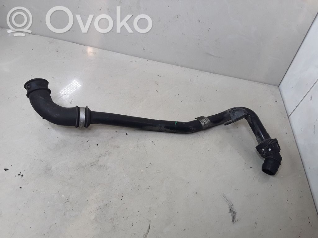 Volkswagen PASSAT B5.5 Engine coolant pipe/hose 