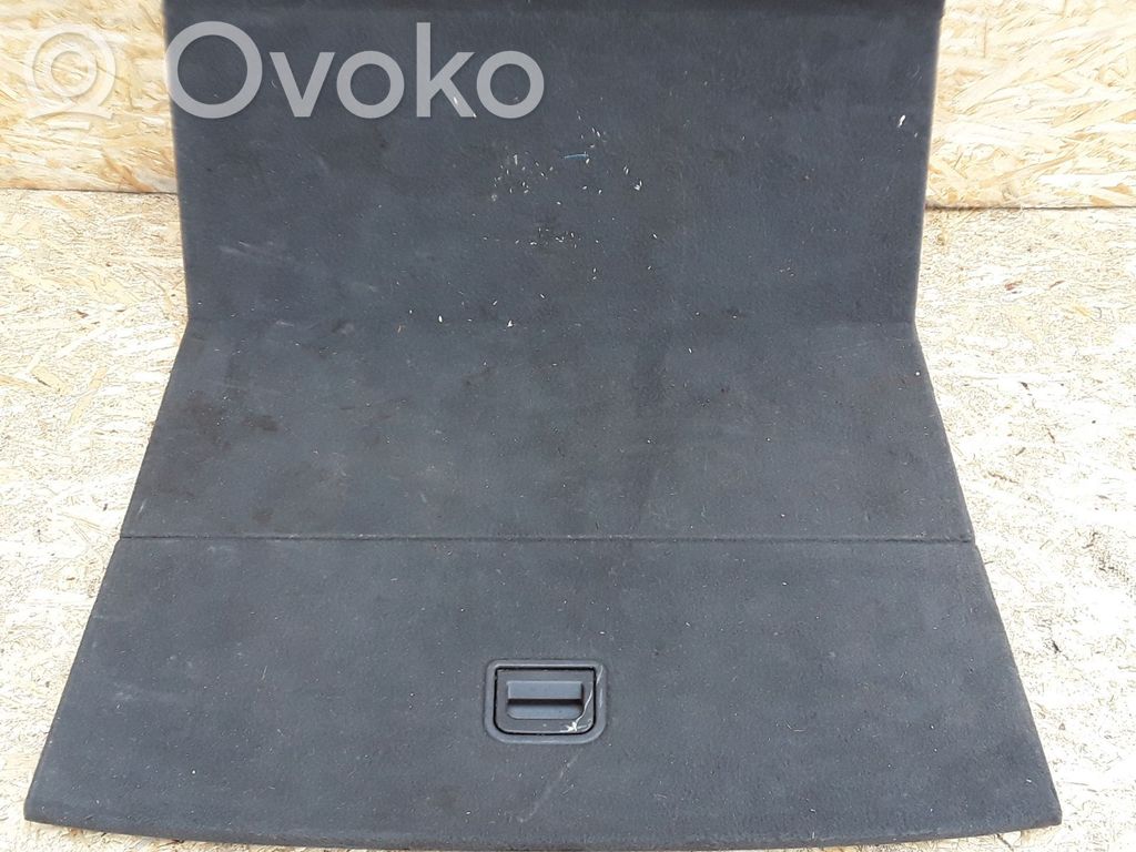 Audi A4 S4 B6 8E 8H Bagažinės grindys 