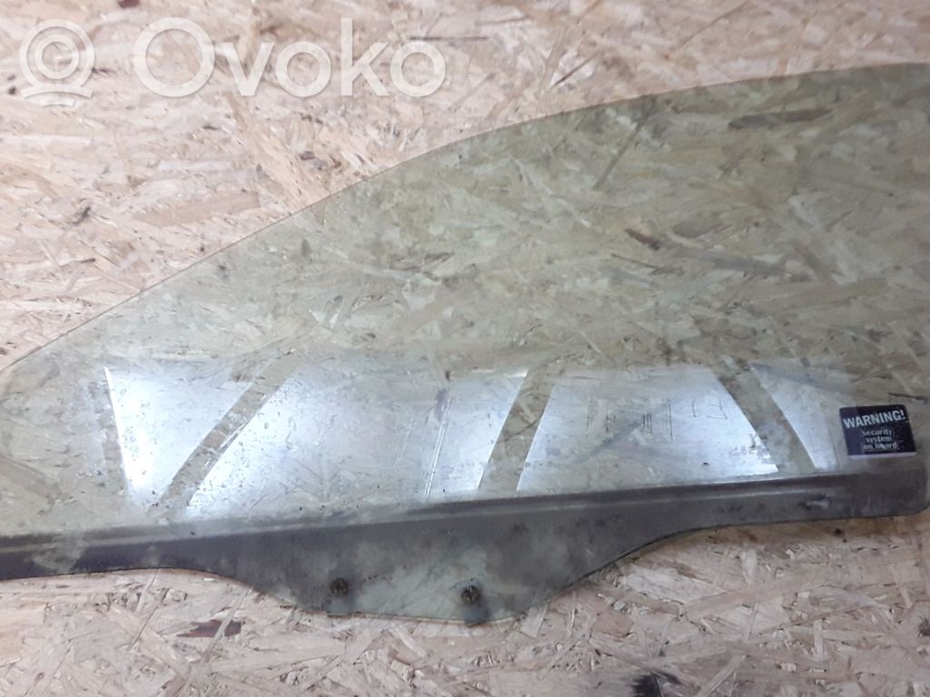 Mitsubishi Galant Pagrindinis priekinių durų stiklas (keturdurio) 