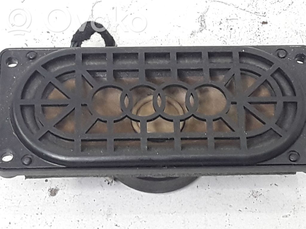 Audi A3 S3 A3 Sportback 8P Panel speaker 