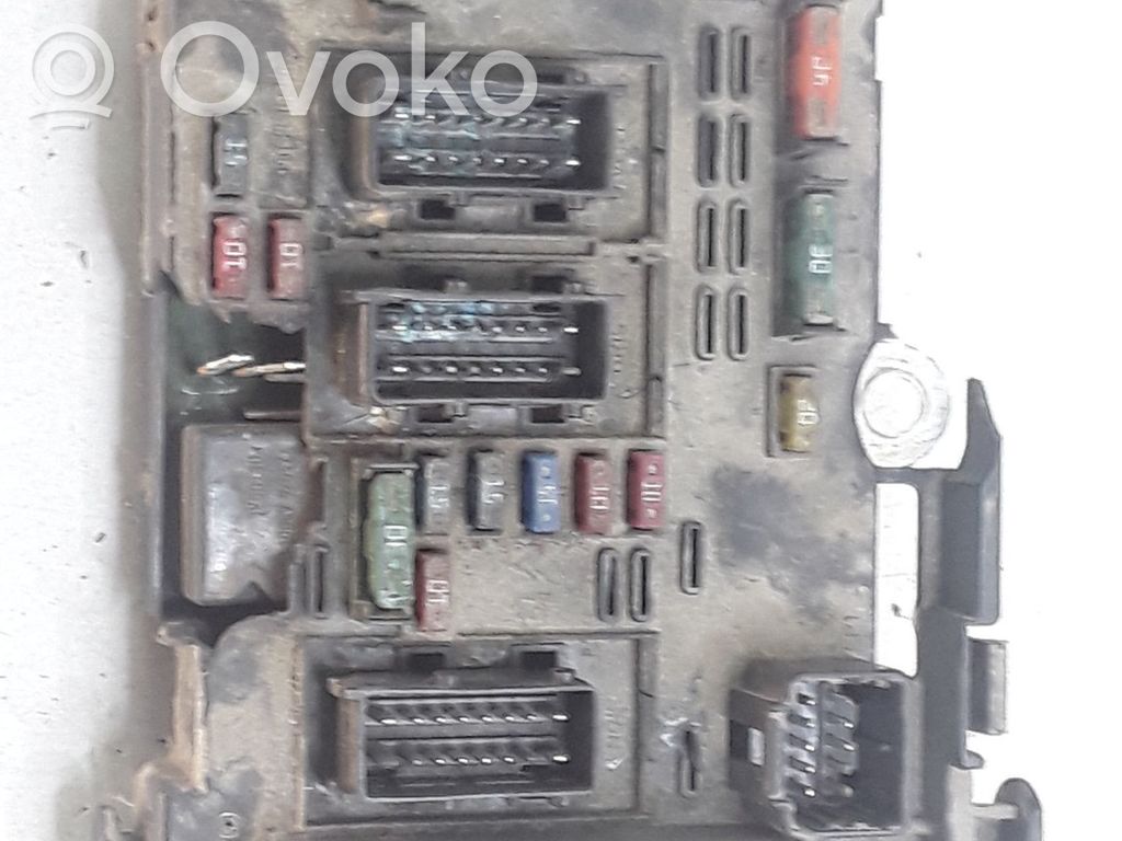 Peugeot 307 Fuse module 