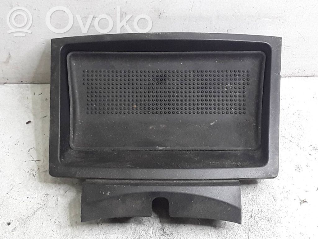 Volvo V50 Daiktadėžė centrinės konsolės 