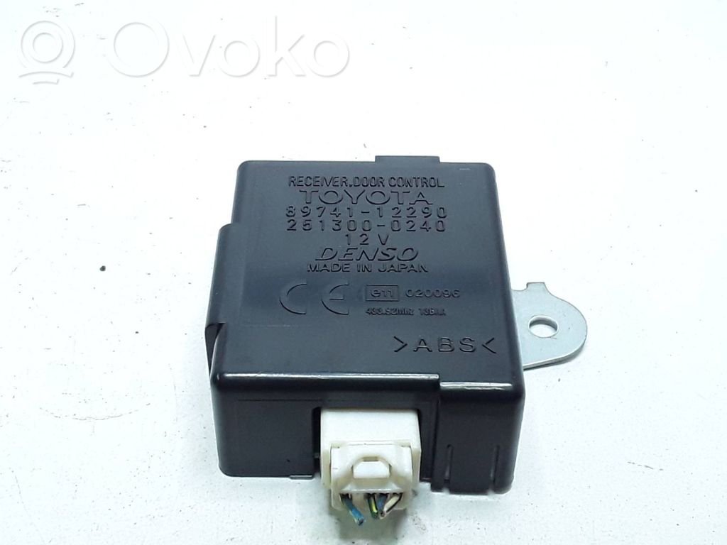 Toyota Corolla E120 E130 Door control unit/module 